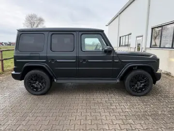 MERCEDES-BENZ G450d  Superior AMG Komfort Technik MWST!