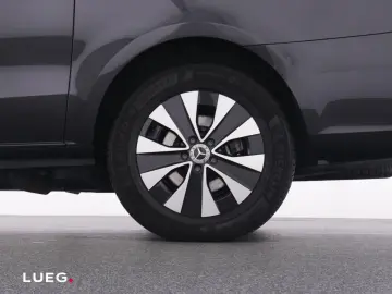 MERCEDES-BENZ V 250 d 4M MBUX Nav LED-ILS AHK Sthzg &hellip;