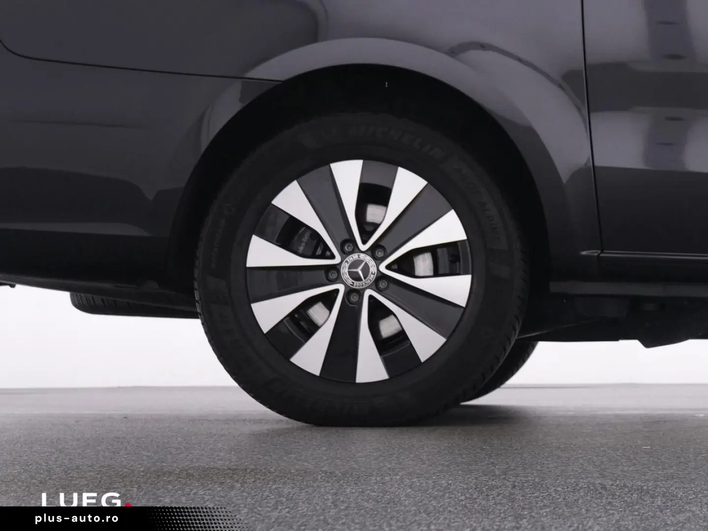 MERCEDES-BENZ V 250 d 4M MBUX Nav LED-ILS AHK Sthzg &hellip;