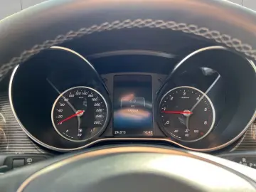 MERCEDES-BENZ V 250 d lang Leder 360 Grad Leder AHK Car-Play