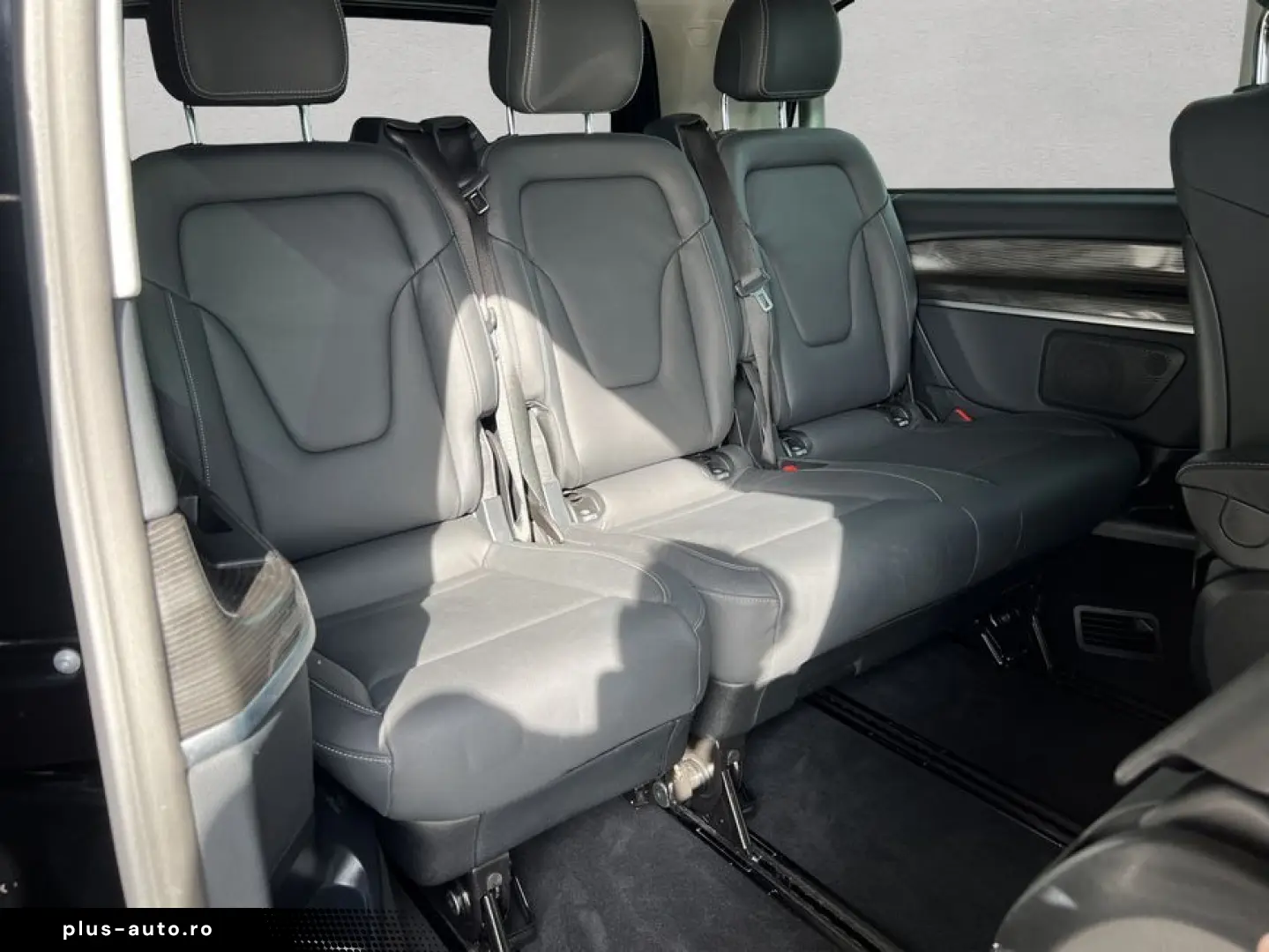 MERCEDES-BENZ V 250 d lang Leder 360 Grad Leder AHK Car-Play