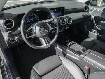 MERCEDES-BENZ CLA 250 e Progressive Kamera Sitzheizung LED