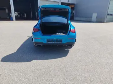 MERCEDES-BENZ CLA 250 e Coupé AMG Distronic Kam LED