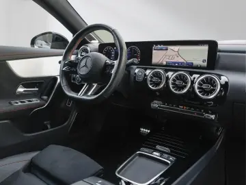 MERCEDES-BENZ CLA 250 e AMG Burmester Ambiente 360 -&hellip;