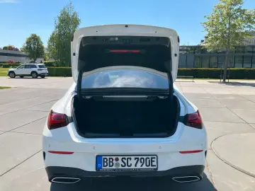 MERCEDES-BENZ CLA 250 e 360 KAMERA PANORAMA CARPLAY
