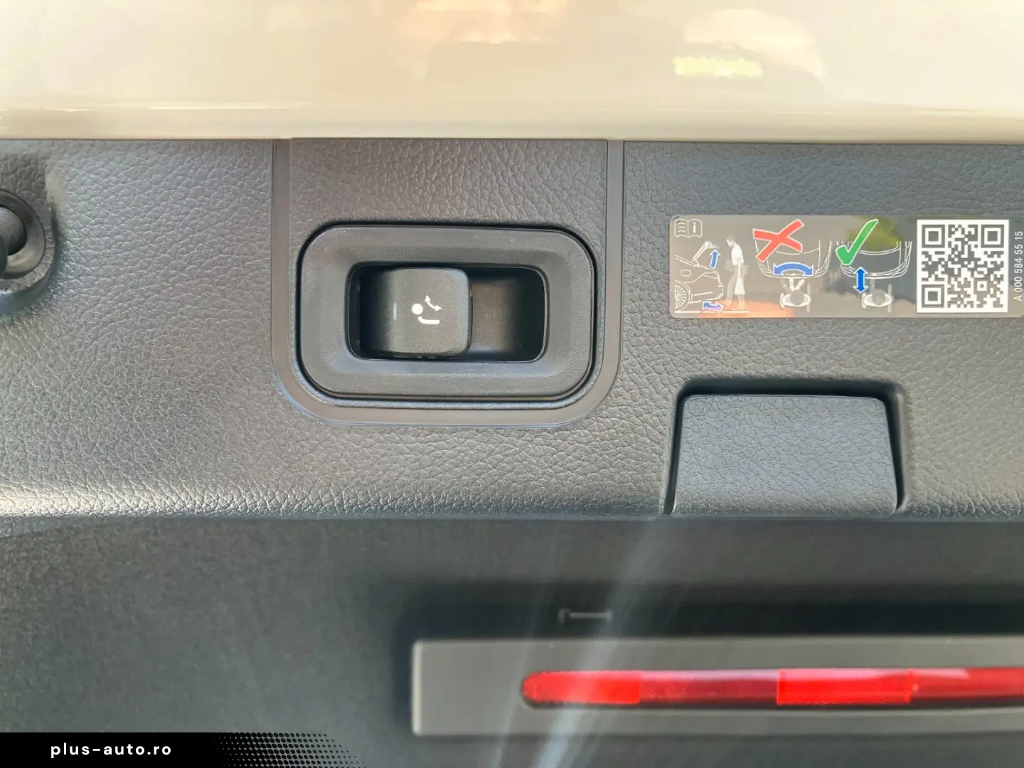 MERCEDES-BENZ CLA 250 e 360 KAMERA PANORAMA CARPLAY