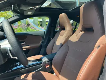 MERCEDES-BENZ CLA 250 e 360 KAMERA PANORAMA CARPLAY