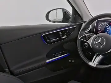 MERCEDES-BENZ C 300 e Avantgarde Panoramadach Memory&hellip;