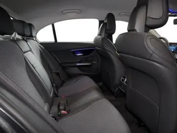 MERCEDES-BENZ C 300 e    AVANTGARDE AHK DISTR KAMERA&hellip;