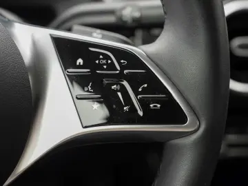 MERCEDES-BENZ A 250 e Progressive MBUX Navi-Prem. Kamera