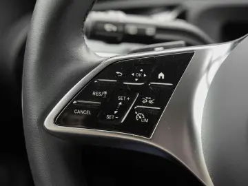 MERCEDES-BENZ A 250 e Progressive MBUX Navi-Prem. Kamera