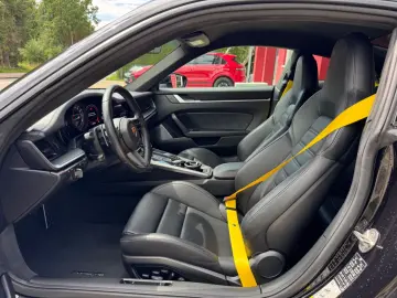 PORSCHE 992 Turbo S Coupé Carbondach Lift Burmeister 360