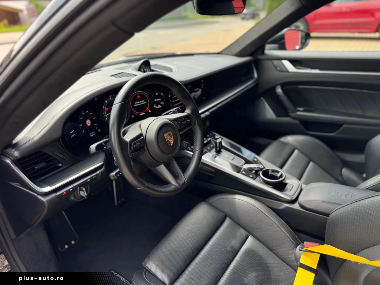 PORSCHE 992 Turbo S Coupé Carbondach Lift Burmeister 360