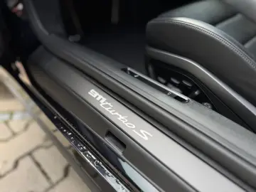 PORSCHE 992 Turbo S Coupé Carbondach Lift Burmeister 360