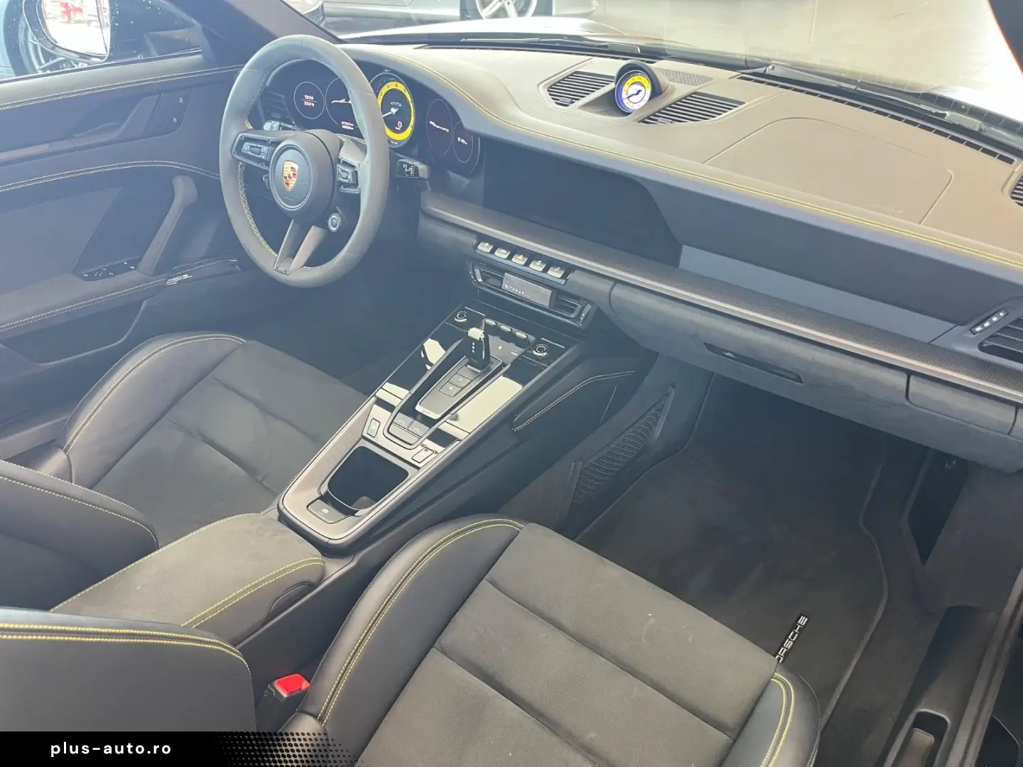 PORSCHE 992 Targa 4 GTS