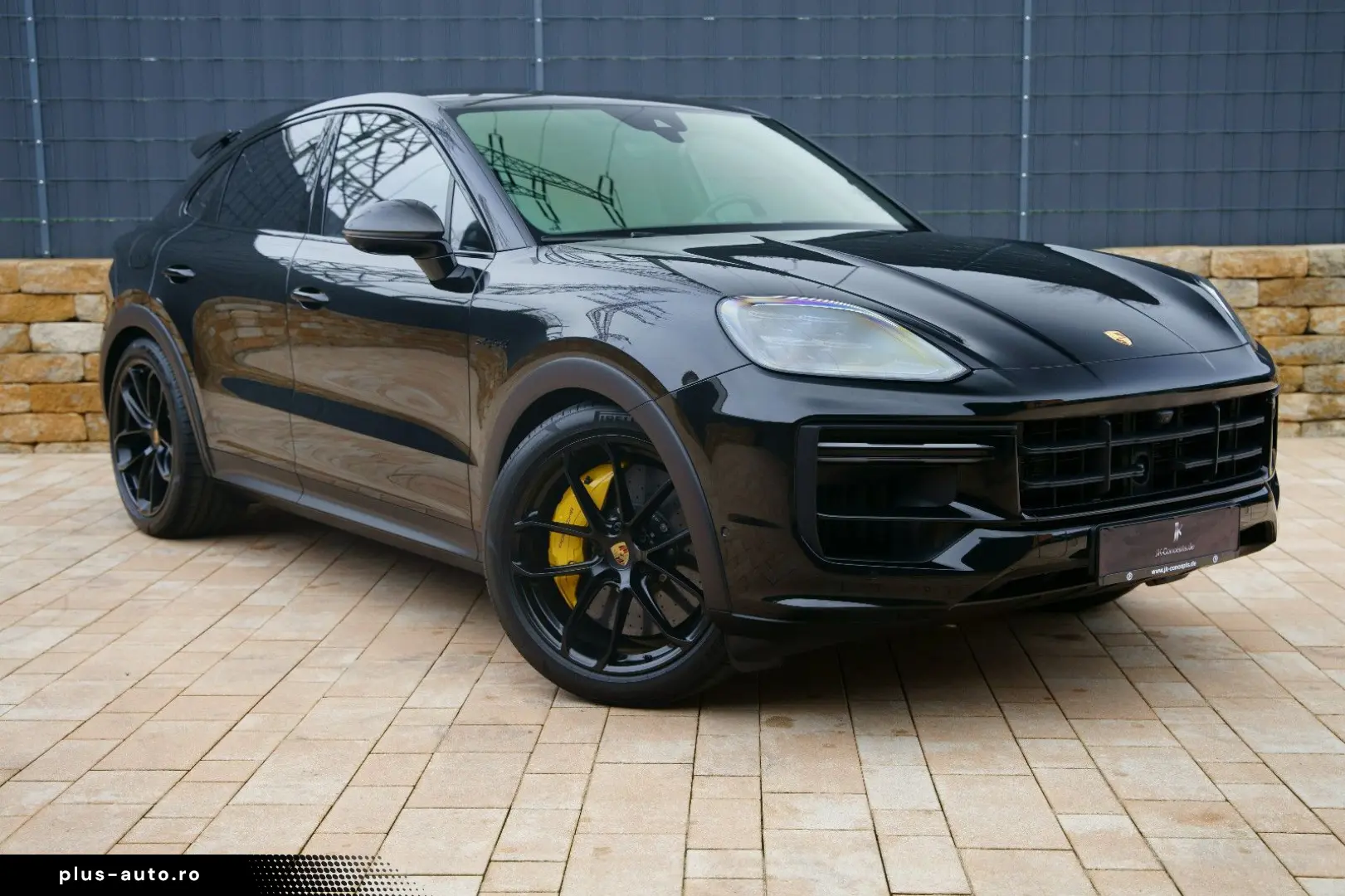 PORSCHE Cayenne Coupe Turbo E-Hybrid mit GT-Paket  FULL