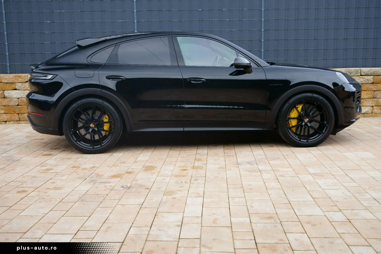 PORSCHE Cayenne Coupe Turbo E-Hybrid mit GT-Paket  FULL