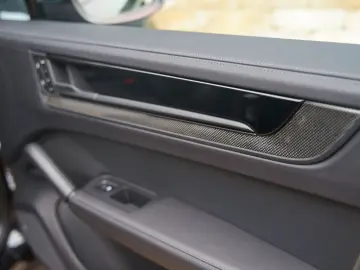 PORSCHE Cayenne Coupe Turbo E-Hybrid mit GT-Paket  FULL