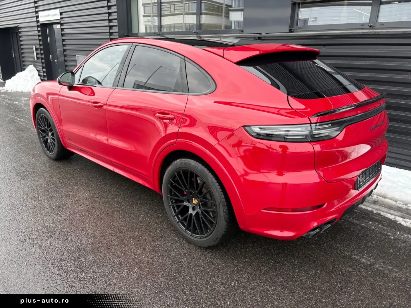 PORSCHE Cayenne GTS Coupe-HEAD UP-KAMINROT-1.HAND