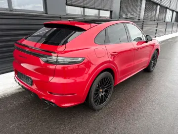 PORSCHE Cayenne GTS Coupe-HEAD UP-KAMINROT-1.HAND