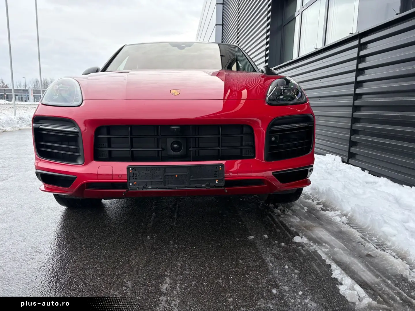 PORSCHE Cayenne GTS Coupe-HEAD UP-KAMINROT-1.HAND