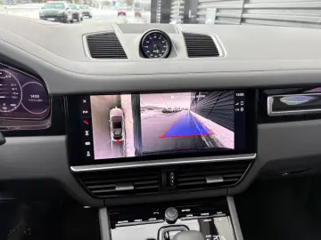 PORSCHE Cayenne GTS Coupe-HEAD UP-KAMINROT-1.HAND