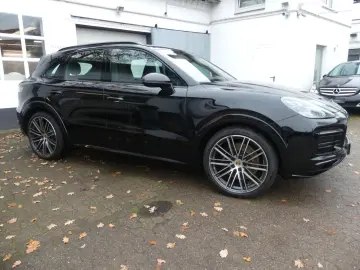 PORSCHE Cayenne GTS  1. Hd.  Scheckheft PZ