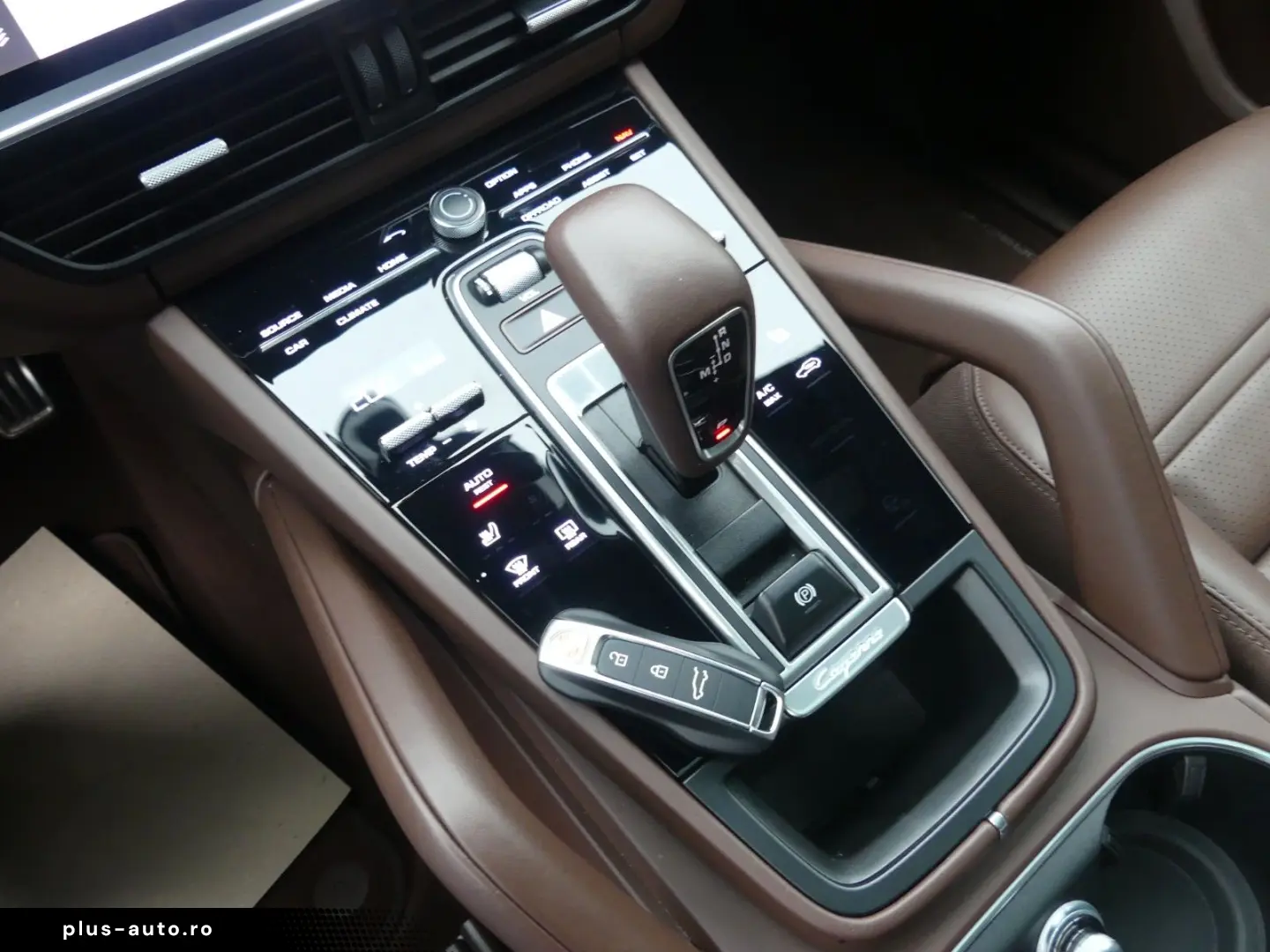 PORSCHE Cayenne GTS  1. Hd.  Scheckheft PZ