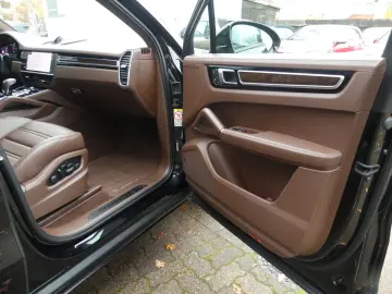 PORSCHE Cayenne GTS  1. Hd.  Scheckheft PZ