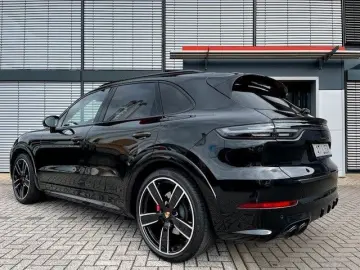 PORSCHE Cayenne GTS MATRIX HUD BURMESTER PANORAMA AHK