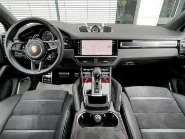 PORSCHE Cayenne GTS MATRIX HUD BURMESTER PANORAMA AHK
