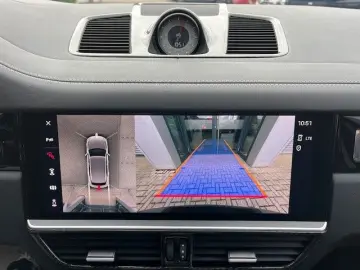 PORSCHE Cayenne GTS MATRIX HUD BURMESTER PANORAMA AHK