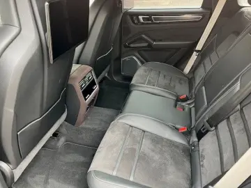 PORSCHE Cayenne GTS MATRIX HUD BURMESTER PANORAMA AHK