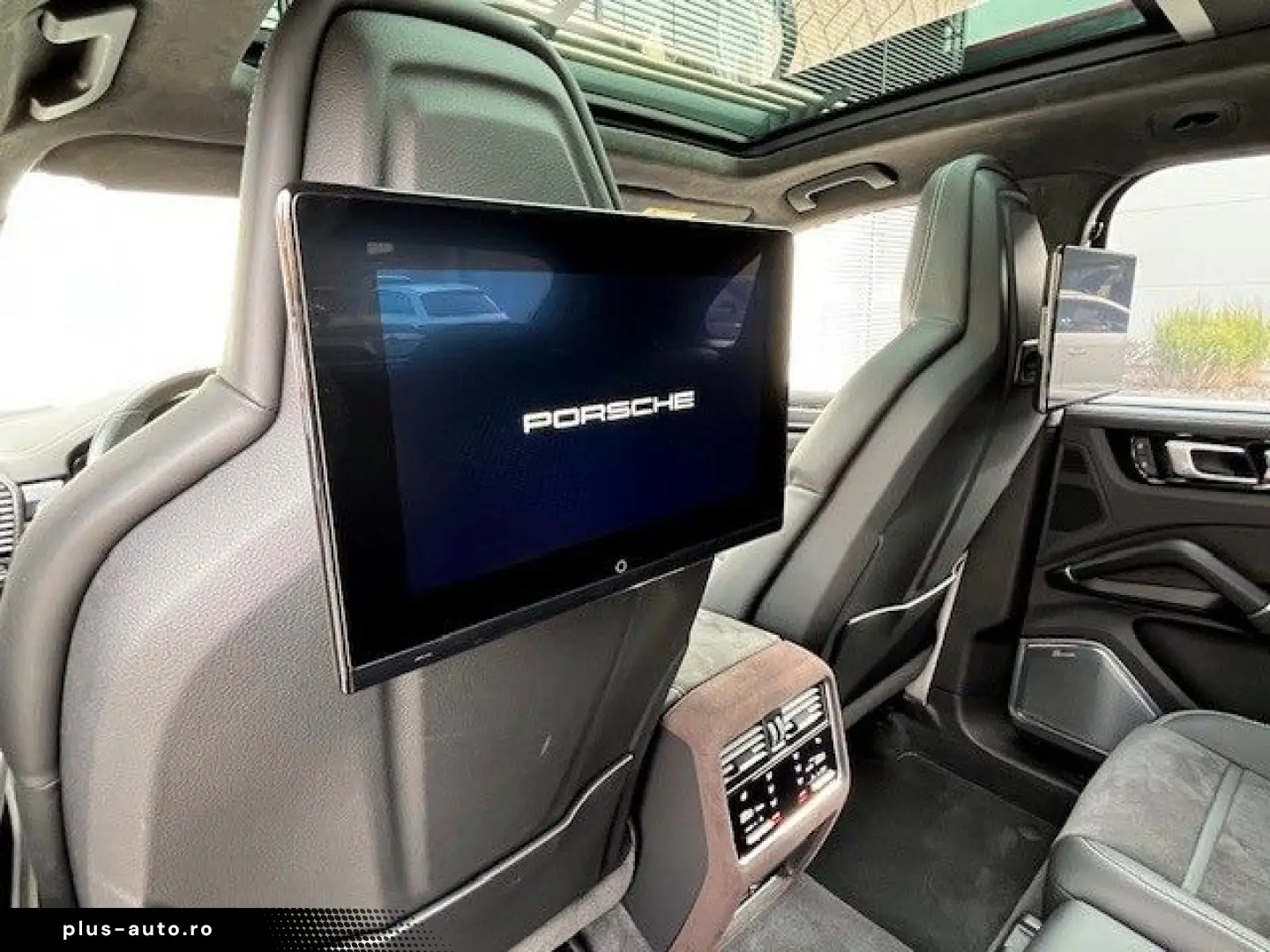 PORSCHE Cayenne GTS MATRIX HUD BURMESTER PANORAMA AHK