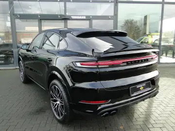 PORSCHE Cayenne Coupe