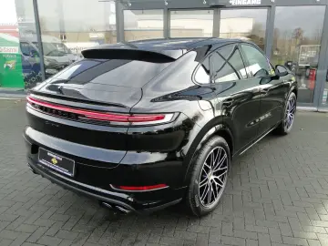 PORSCHE Cayenne Coupe