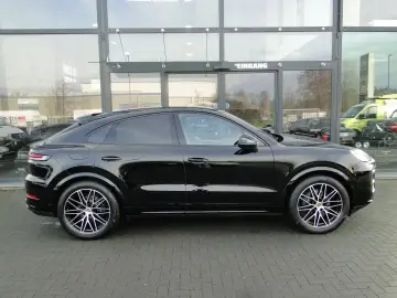 PORSCHE Cayenne Coupe