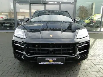 PORSCHE Cayenne Coupe