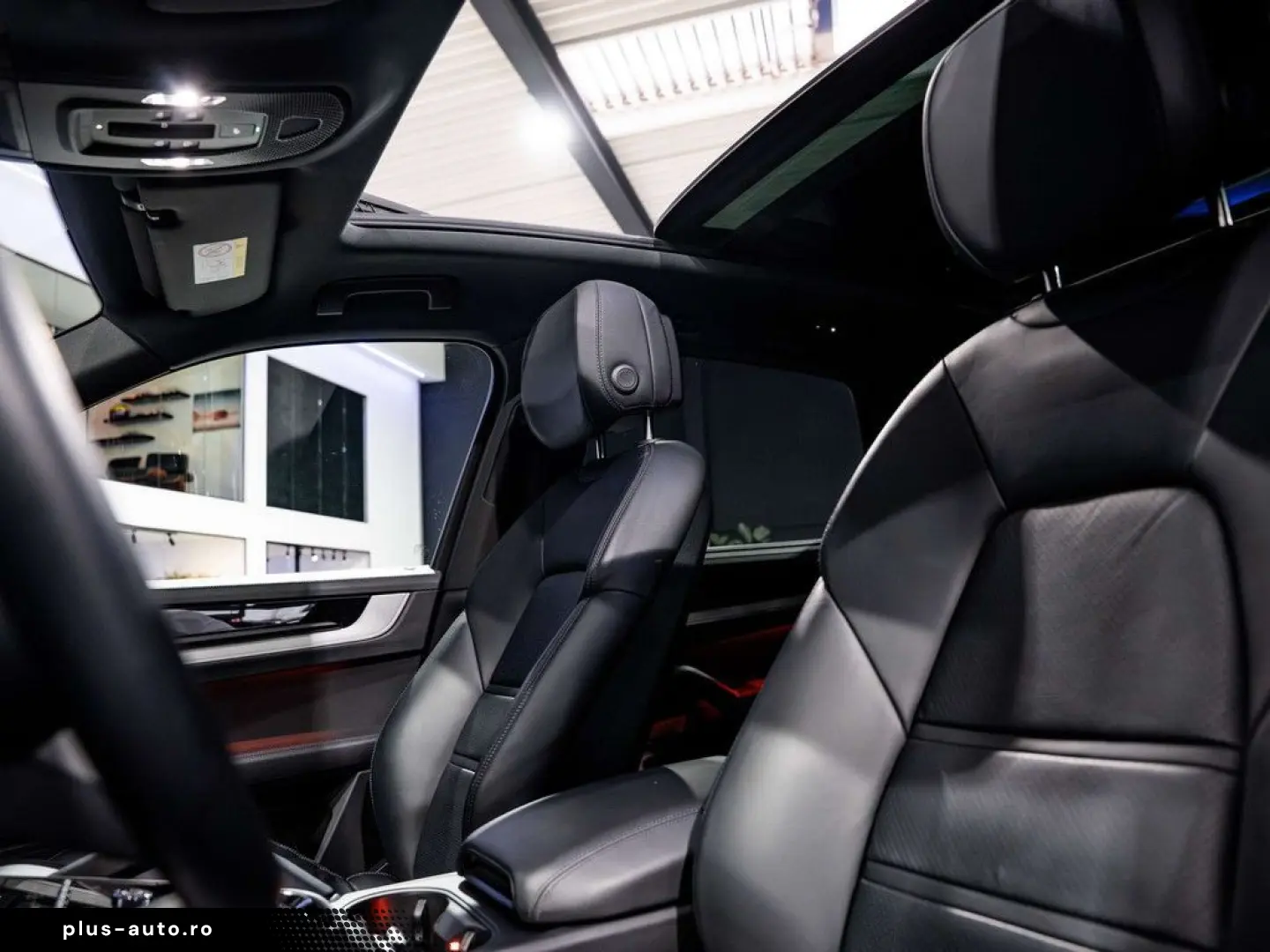 PORSCHE Cayenne E-Hybrid - Bose - AHK - Pano - 360  - AC