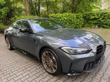 BMW M4 Coupe xDrive Competition  50 Jahre Edition