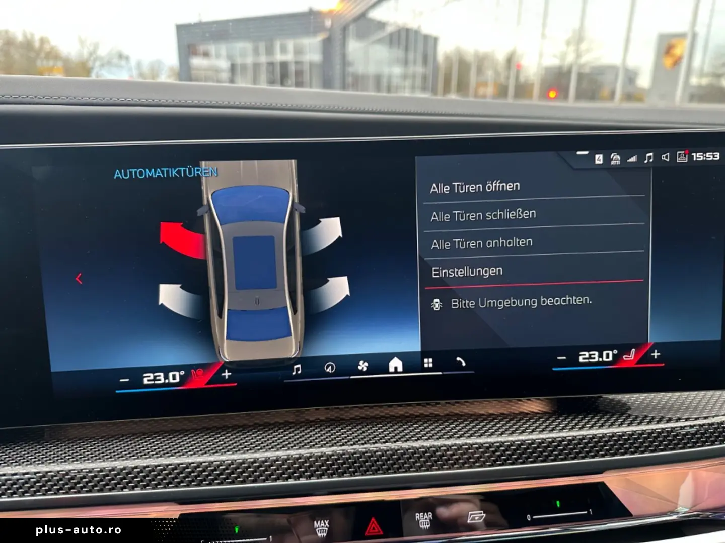 BMW M760e xDrive Fond Enter B&O SKY LOUNGE VOLLAUS