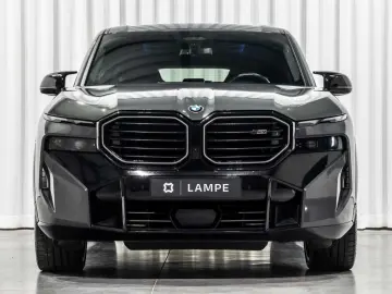 BMW XM Massage Trekhaak Bowers & Wilkins Active Stee