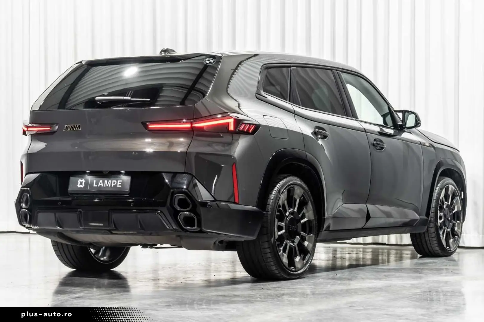 BMW XM Massage Trekhaak Bowers & Wilkins Active Stee