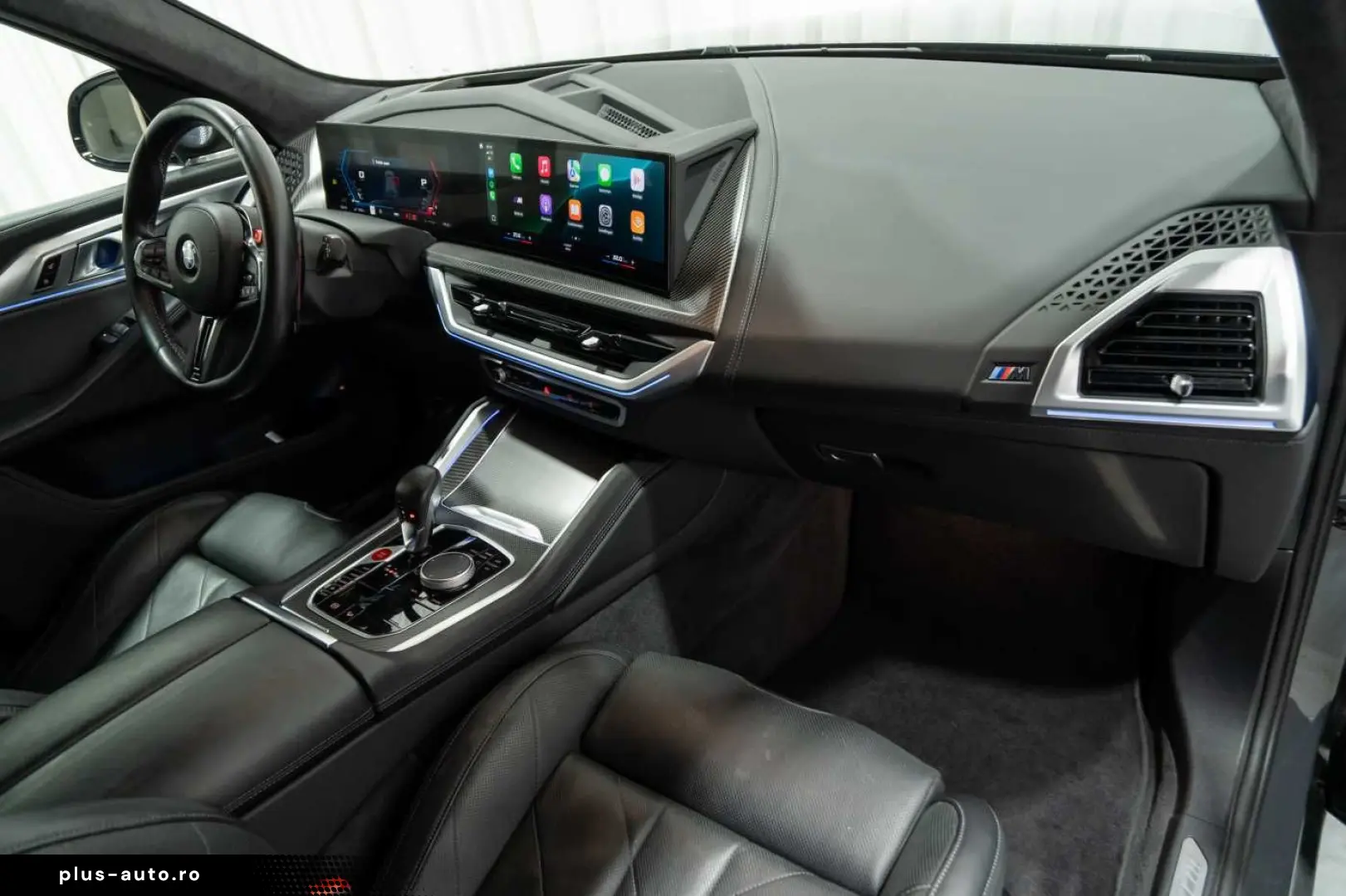 BMW XM Massage Trekhaak Bowers & Wilkins Active Stee