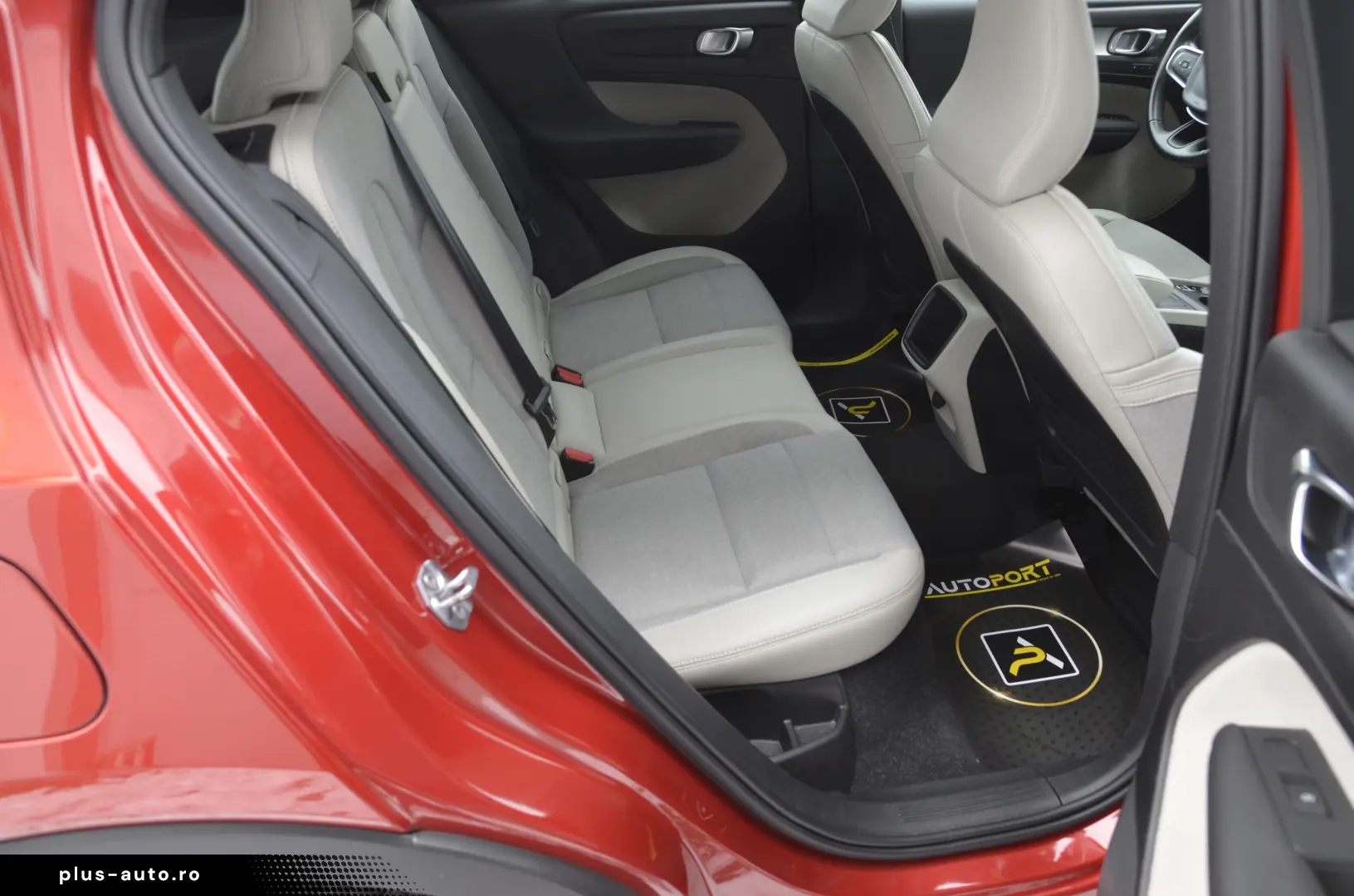 Volvo XC40 2.0 D3 AWD Geartronic Momentum Pro