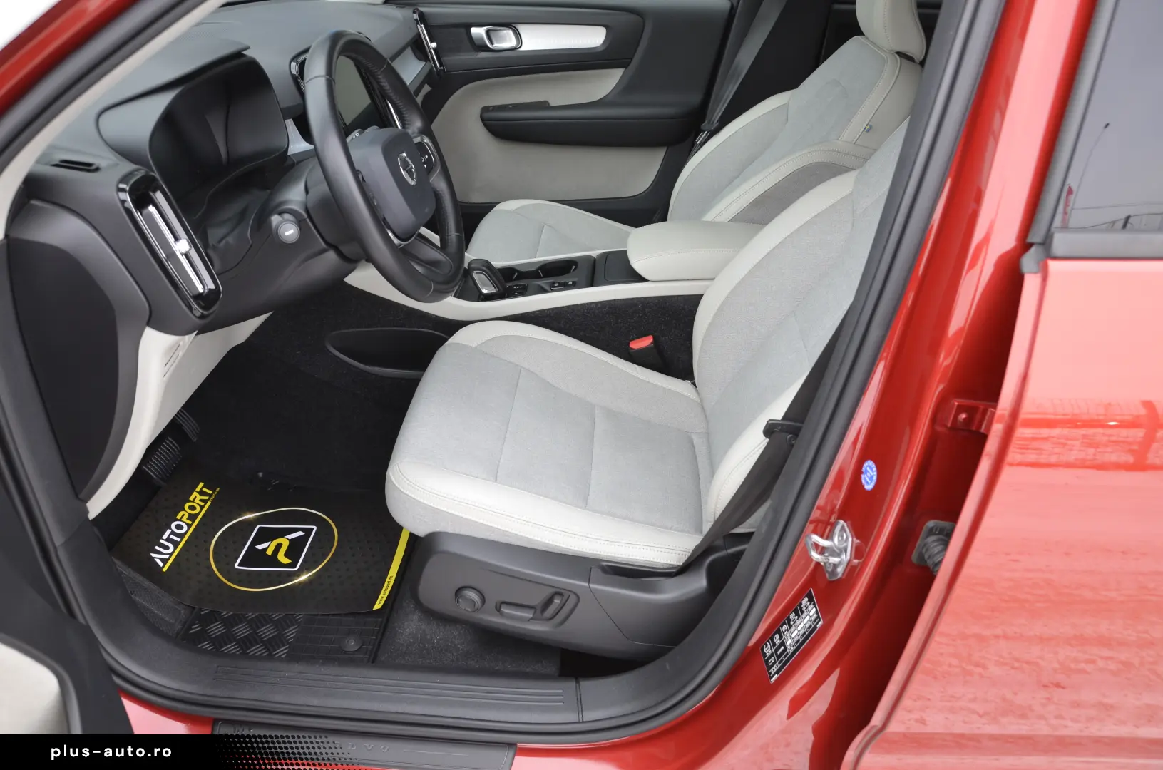 Volvo XC40 2.0 D3 AWD Geartronic Momentum Pro