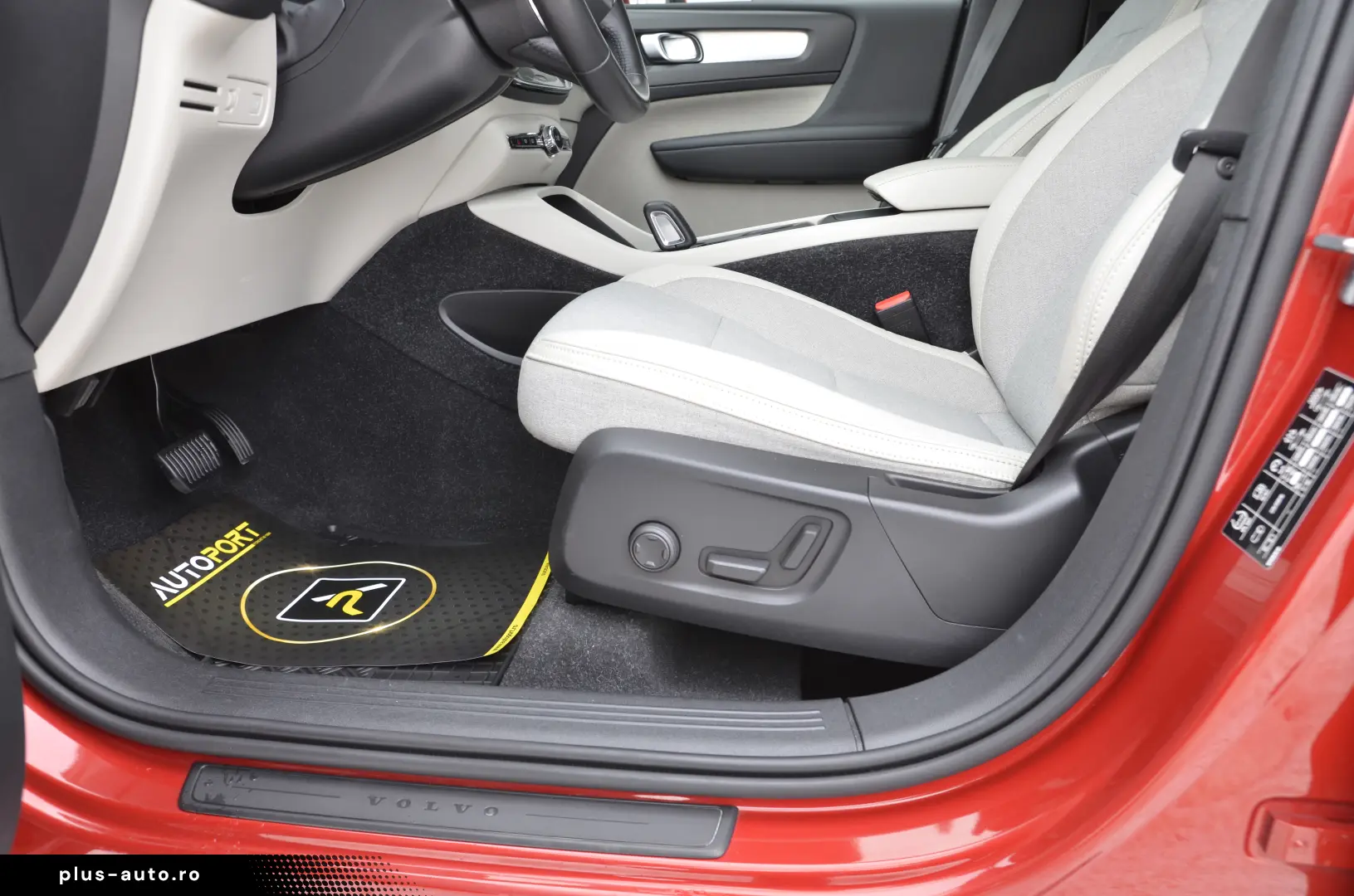 Volvo XC40 2.0 D3 AWD Geartronic Momentum Pro