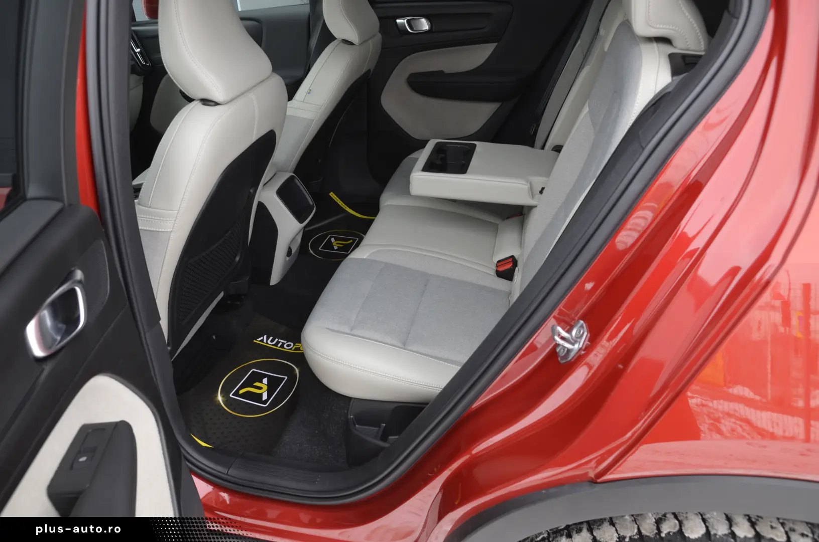 Volvo XC40 2.0 D3 AWD Geartronic Momentum Pro