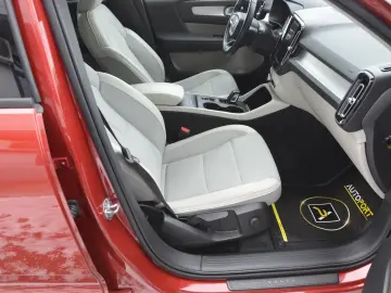 Volvo XC40 2.0 D3 AWD Geartronic Momentum Pro