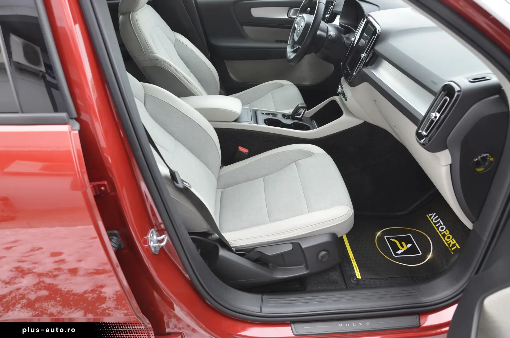 Volvo XC40 2.0 D3 AWD Geartronic Momentum Pro